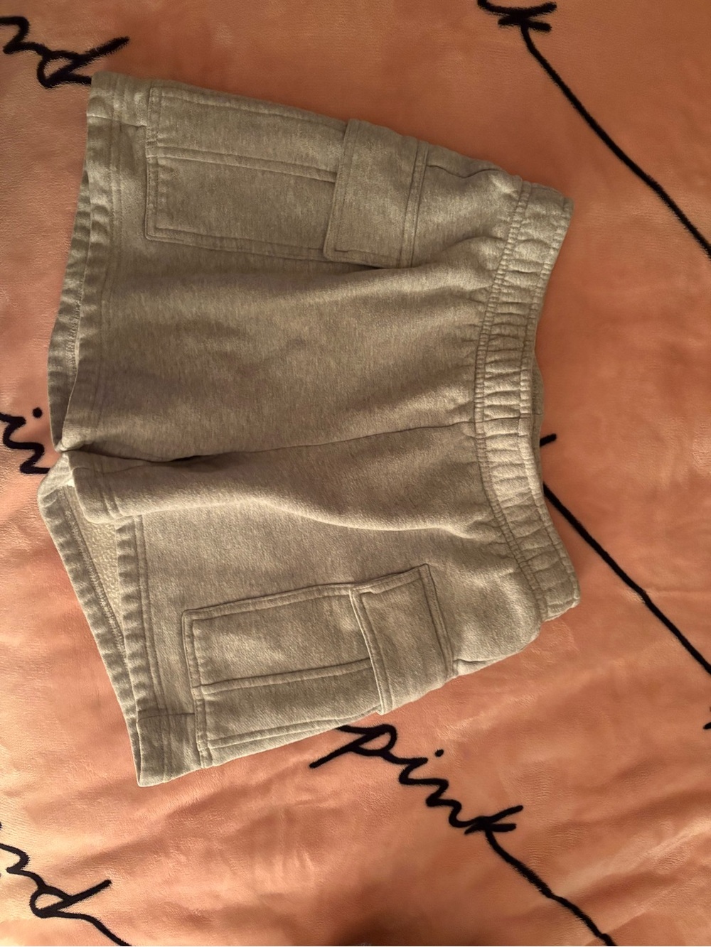 Aritzia grey cargo shorts